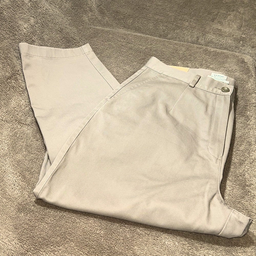 L.L. Bean Women’s Original Fit Khaki Pants Size 12 NWT